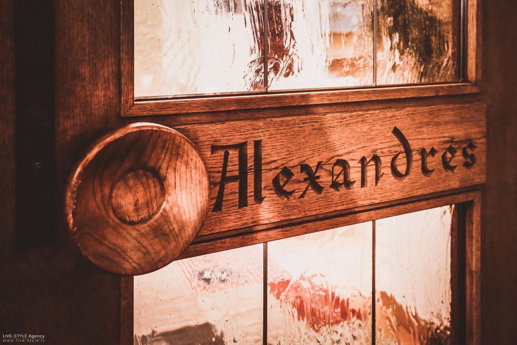 Hotel Alexandres Eppan an der Weinstraße Exteriör bild