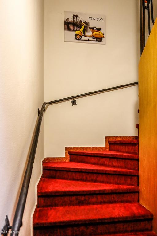Hotel Alexandres Eppan an der Weinstraße Exteriör bild