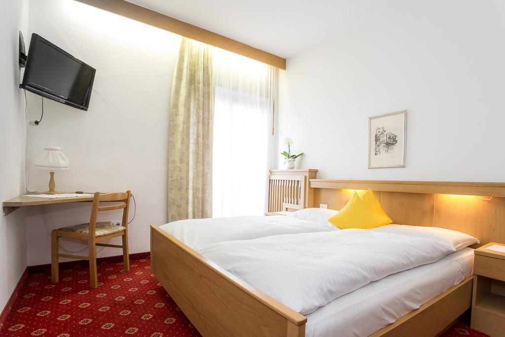 Hotel Alexandres Eppan an der Weinstraße Exteriör bild